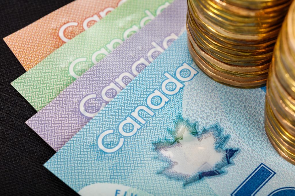 Canada công bố phí nhập cư mới cho năm 2022