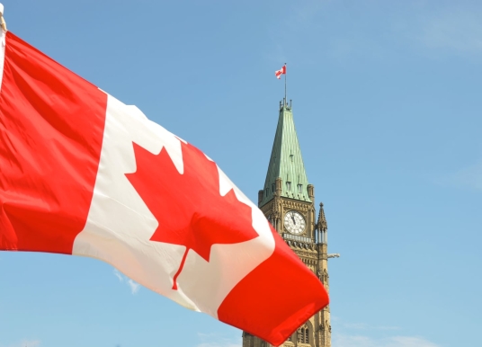 Bộ trưởng Di trú Sean Fraser công bố các biện pháp mới để hiện đại hóa hệ thống nhập cư của Canada